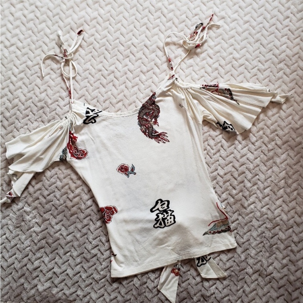 Beautiful dragon top